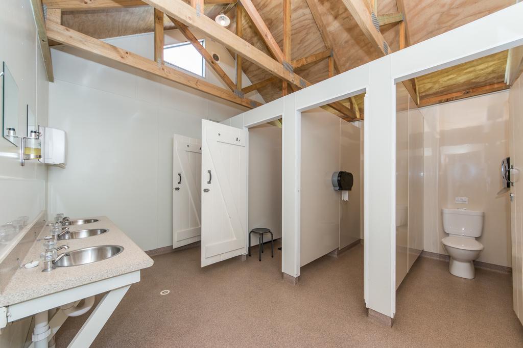 Martinborough Top 10 Holiday Park מראה חיצוני תמונה