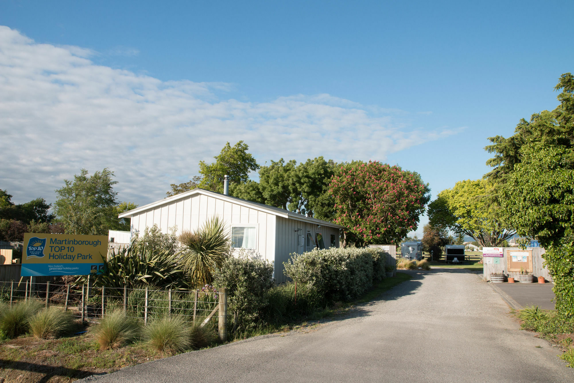 Martinborough Top 10 Holiday Park מראה חיצוני תמונה