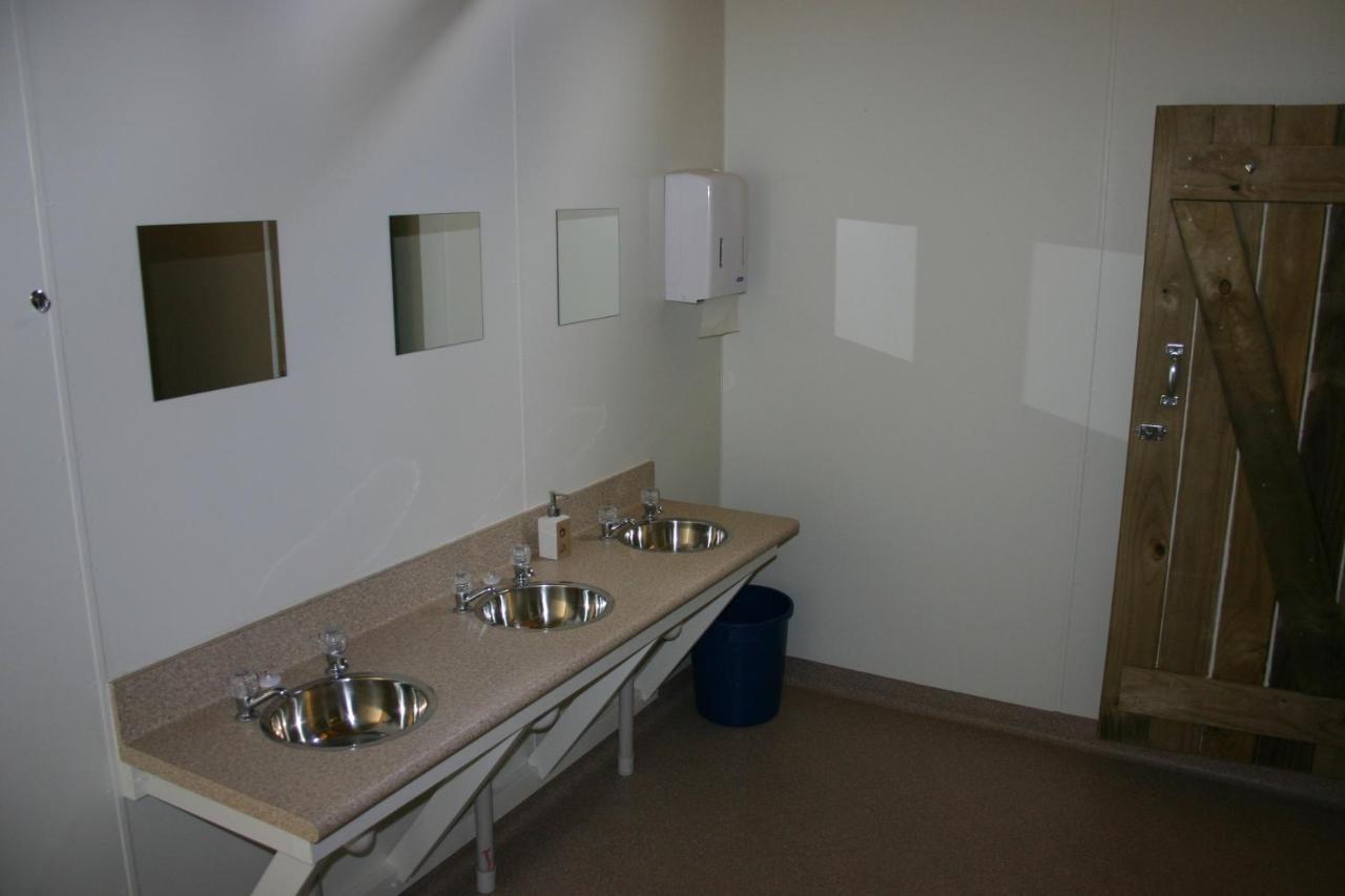 Martinborough Top 10 Holiday Park מראה חיצוני תמונה